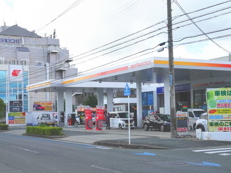 モノリスハクヨウ給油所