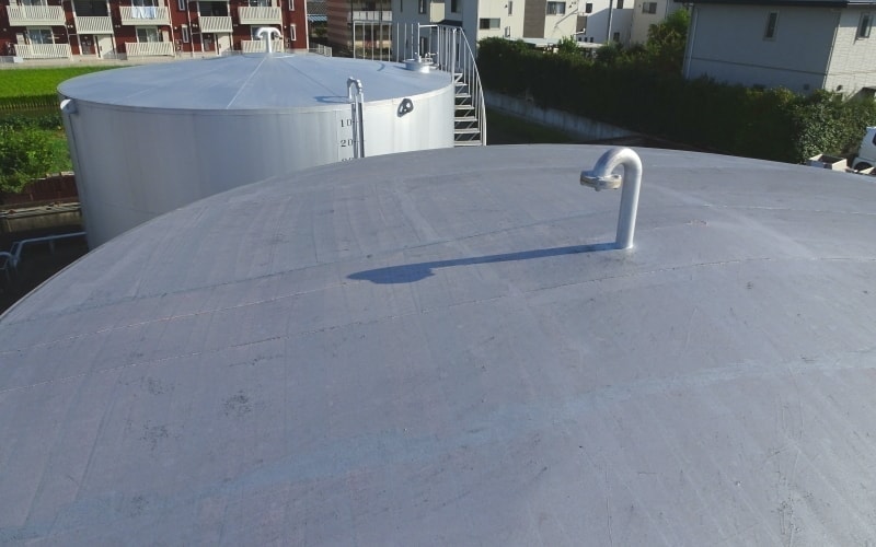 塗装をすることで油脂の品質も安定します。