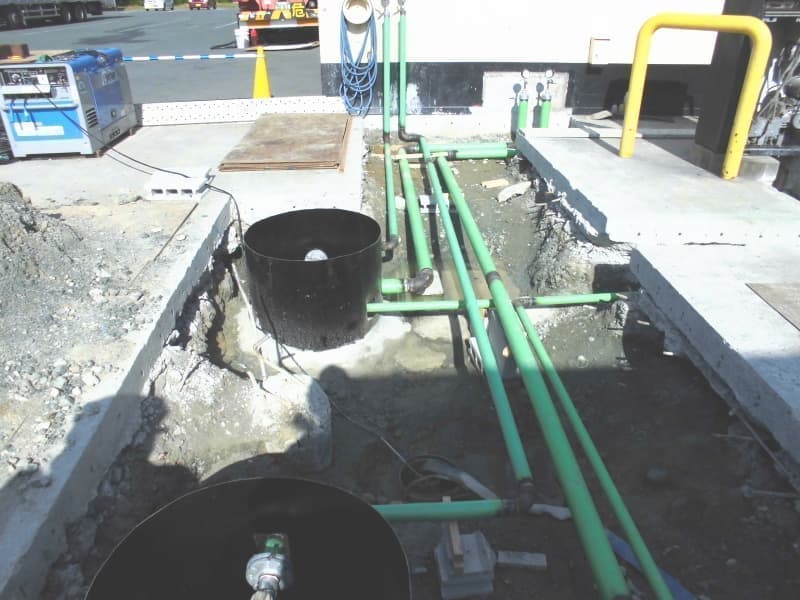 地下タンクFRP内面ライニング